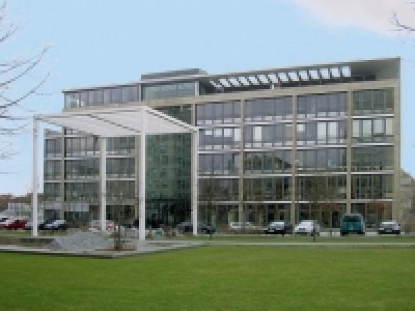 太阳能行业动态: CENTROSOLAR进入破产管理