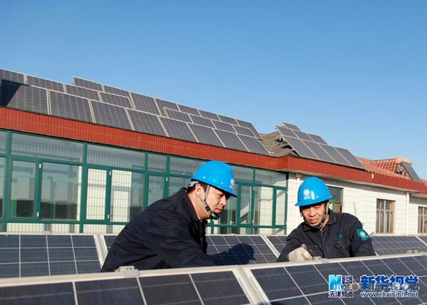 天津静海第一个居民光伏发电设备正式并网发电 