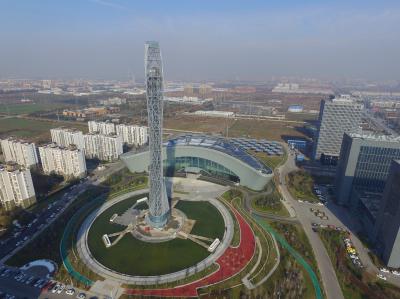 我国首个光热发电"小蛮腰"落户江苏宿迁