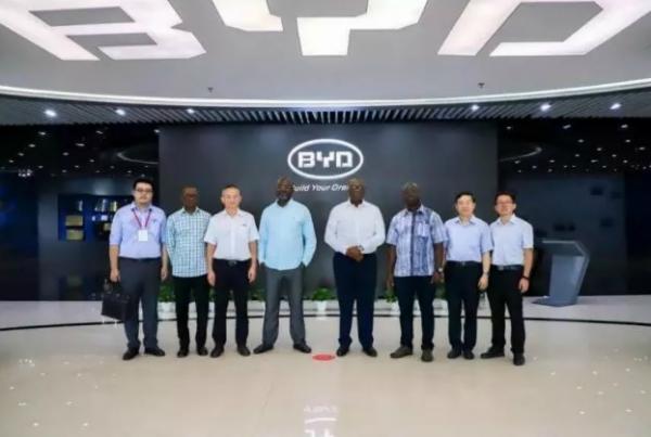 刚参加了法国车展,比亚迪又将斩获200MW光伏订单!