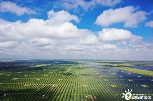 402MW!聚晟科技再次中标大基地项目