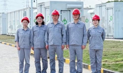 蓝天电厂储能项目建设小组: 逐"绿"前行克难关 扩容增效创记录