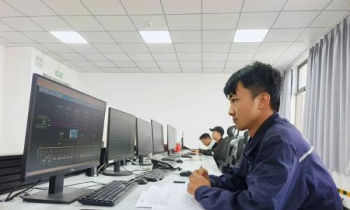 全疆规模最大的混合电化学共享储能工程