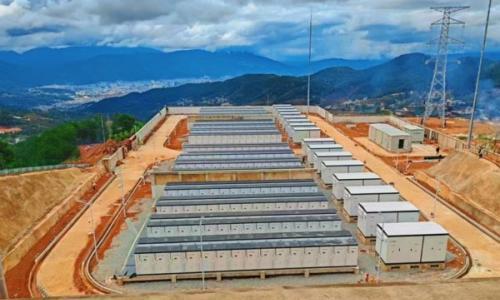 云南临沧200MW/400MWh储能电站项目(二期100MW/200MWh)全容量并网