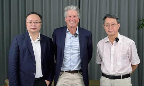 "太阳能之父"马丁格林到访华晟,深化异质结技术合作交流
