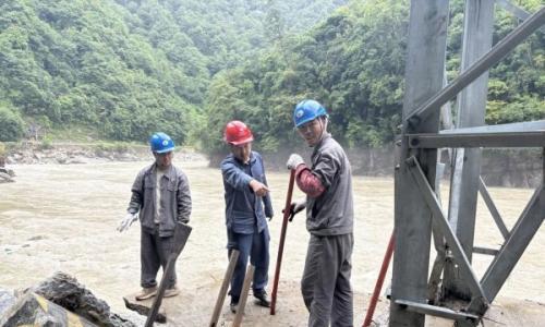 "靠水生电" 独龙江南代微电网打造绿色能源新样板