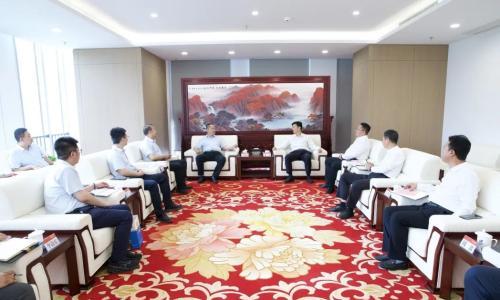 马晓峰、吕建国拜会华电山西能源有限公司党委书记、董事长孙涛,围绕新能源项目开发合作等交流