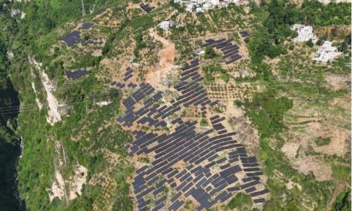 中国能建建筑集团承建的云南梭山光伏发电项目首次并网成功