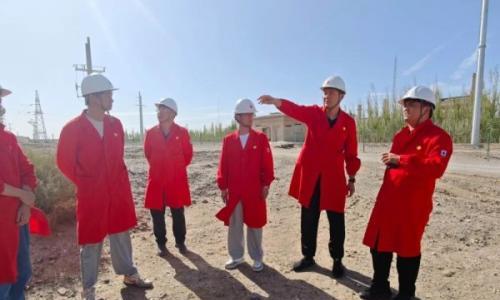 油气工艺研究院与中国石油工程材料研究院联合开展微电网应用现场调研