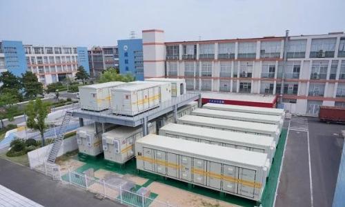 华润电力昆山联滔电子4MW/16MWh固态铅电池储能电站成功实现全容量并网送电!