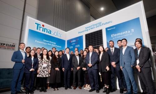 吴明霞: "储能闪电侠"走出中国技术路线