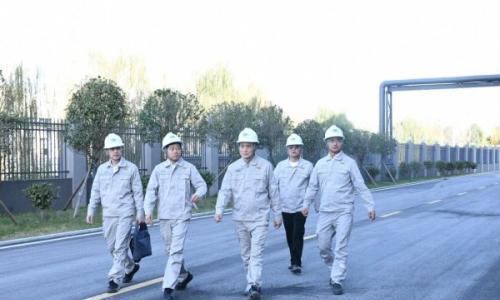 中国化学南投公司党委副书记王纯银到益阳南县生物质炭-汽联产集中供热项目调研指导工作