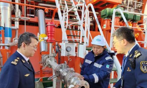 国内首单!大连西中岛绿色LNG加注作业顺利开展