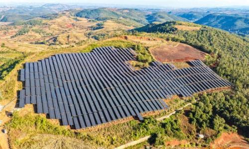 云南文山州两个光伏项目首批方阵并网发电