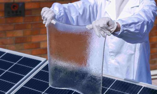 港理工团队研发出太阳能板水凝胶涂层