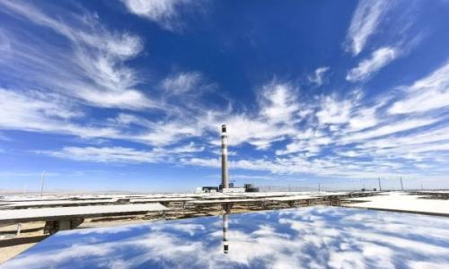 寒冬里的"绿色引擎"!若羌熔盐储能光热项目逆势推进