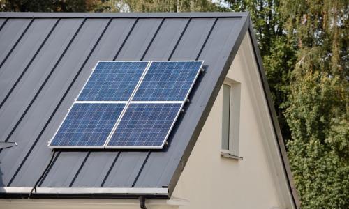 Enphase股价在盈利后飙升了35%