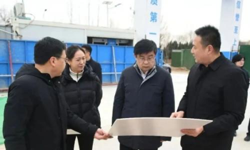 德州市夏津县委书记赵之达到国科首润年产30万吨相变储能材料重点项目现场办公