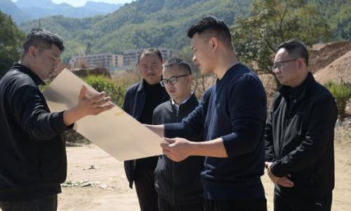 江西铅山县委副书记、县长叶建国深入压缩空气储能项目建设现场实地调研