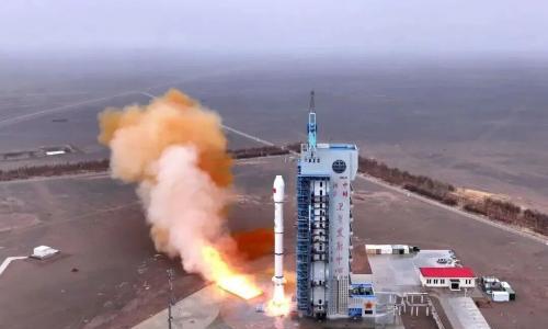 长二丙/远征一号S构型火箭成功发射,试验三十三号卫星顺利入轨