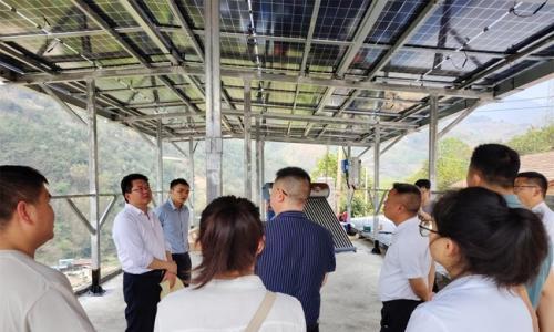 云南屏边县领导调研督导乡村分布式光伏项目高质量落地
